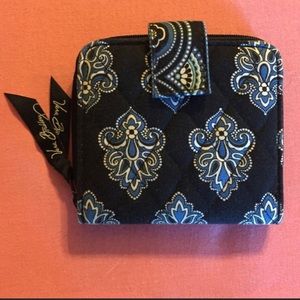 Vera Bradley Wallet In Calypso